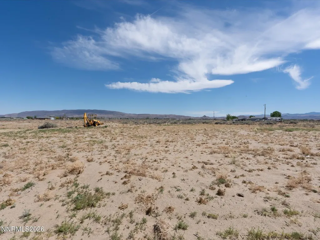 2535 7th Silver Springs NV 89429