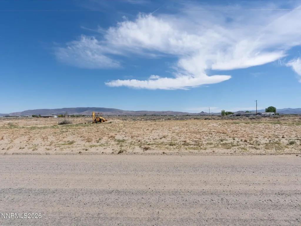 2535 7th Silver Springs NV 89429