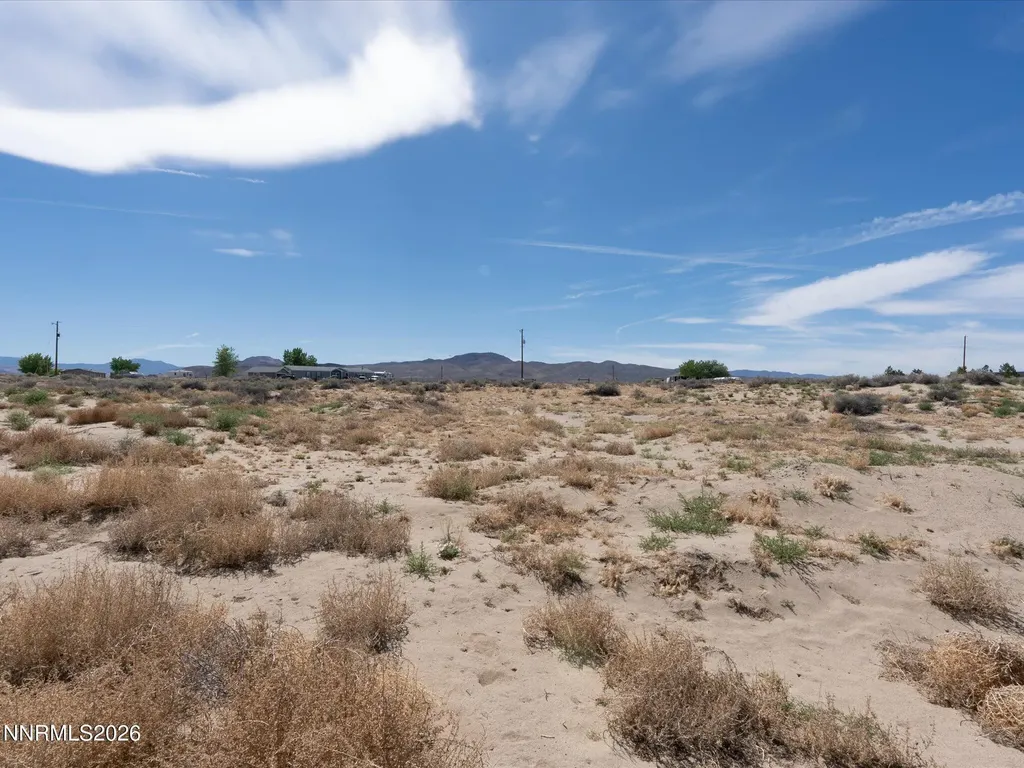 2535 7th Silver Springs NV 89429