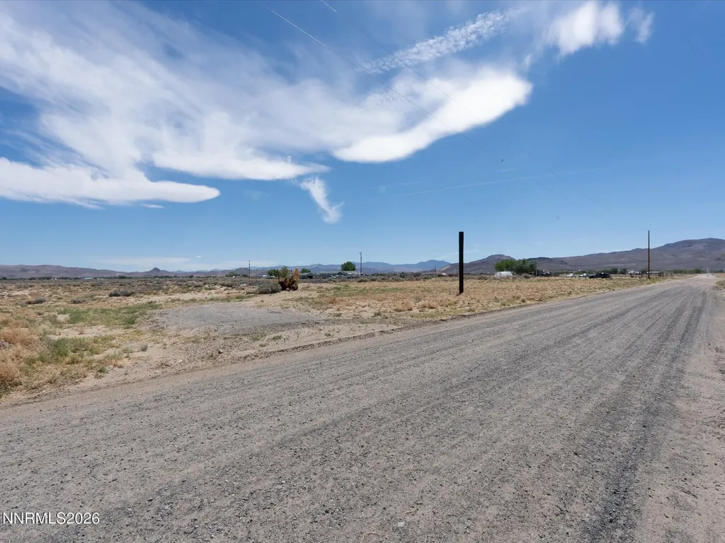 2535 7th Silver Springs NV 89429