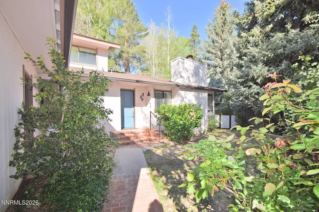 3575 Bluejay Reno NV 89509
