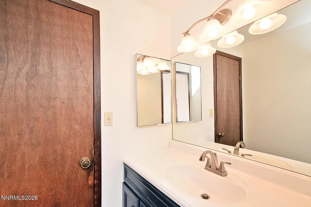 3575 Bluejay Reno NV 89509