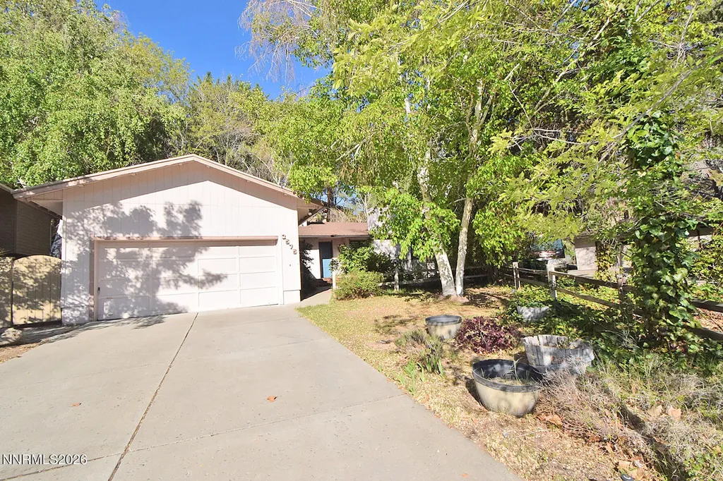 3575 Bluejay Reno NV 89509