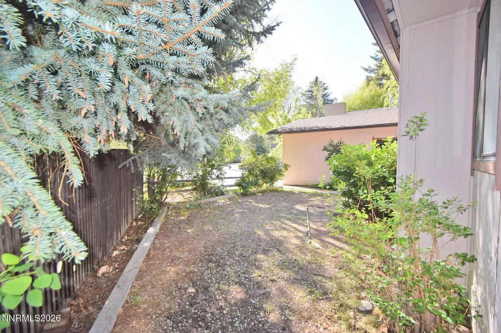 3575 Bluejay Reno NV 89509