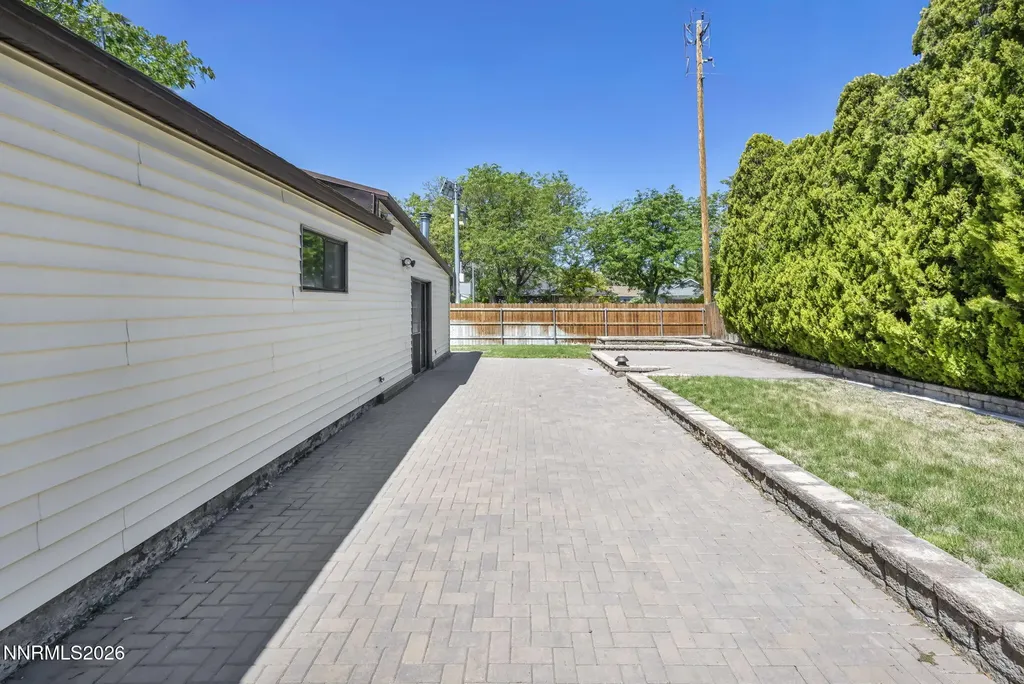 1460 Upton Sparks NV 89431
