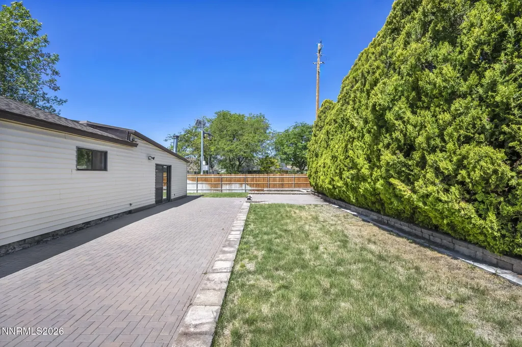 1460 Upton Sparks NV 89431