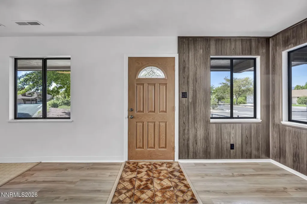 1460 Upton Sparks NV 89431