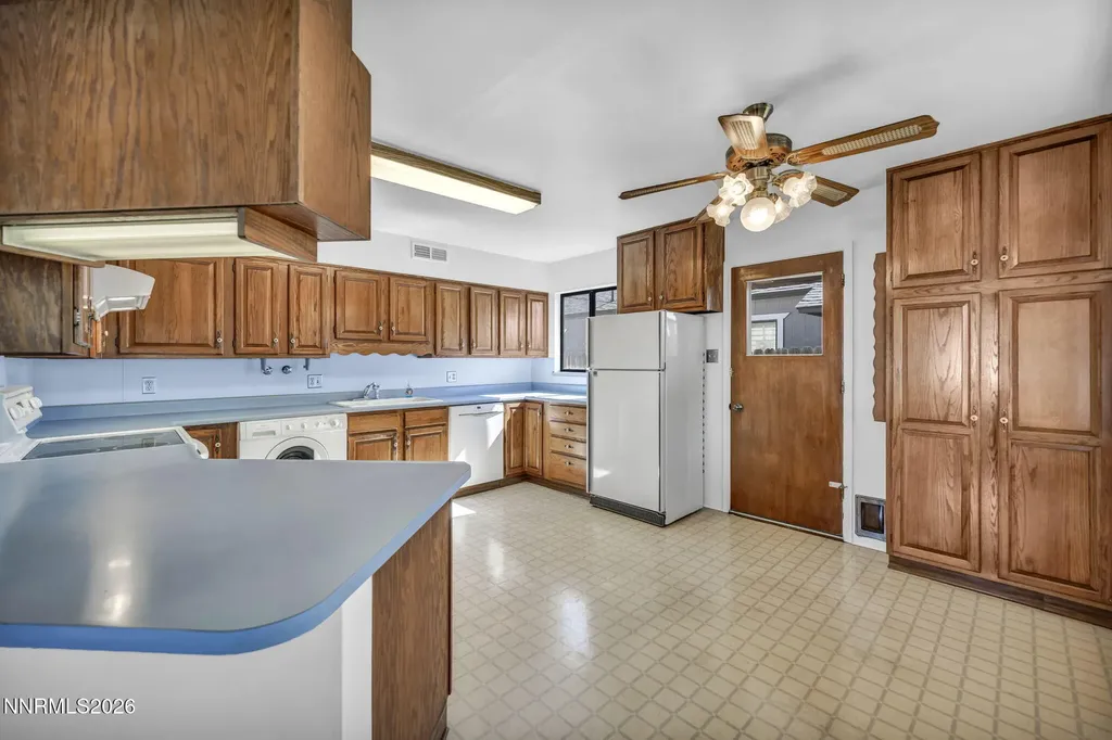 1460 Upton Sparks NV 89431