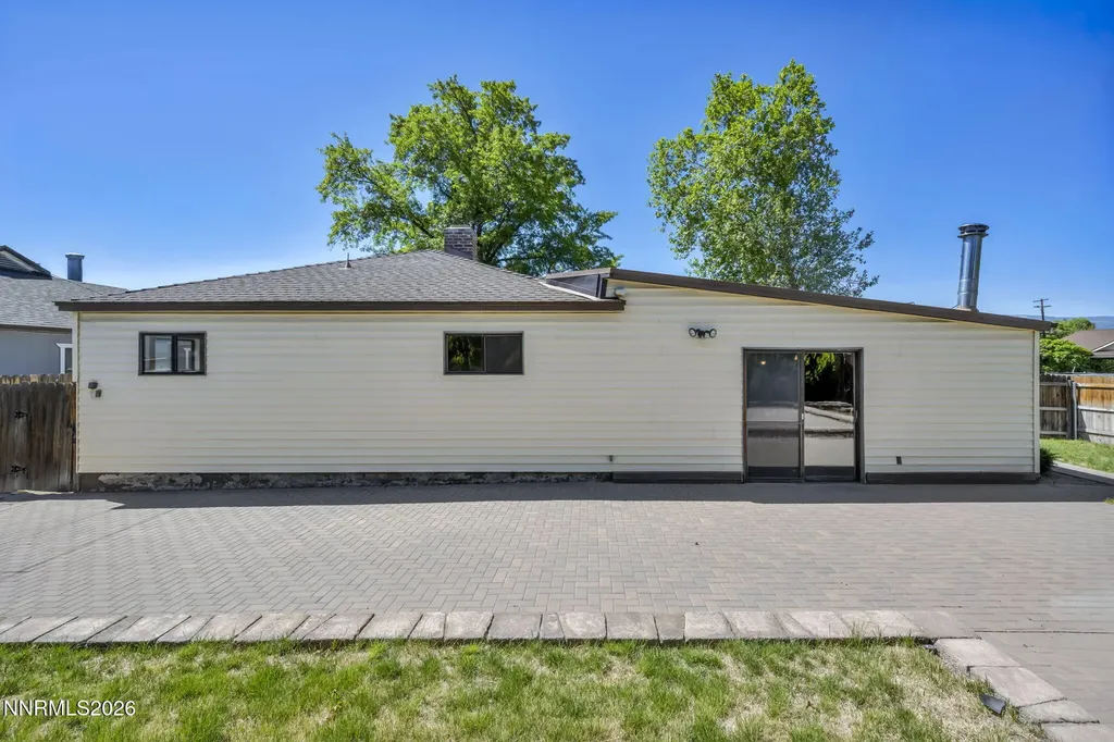 1460 Upton Sparks NV 89431