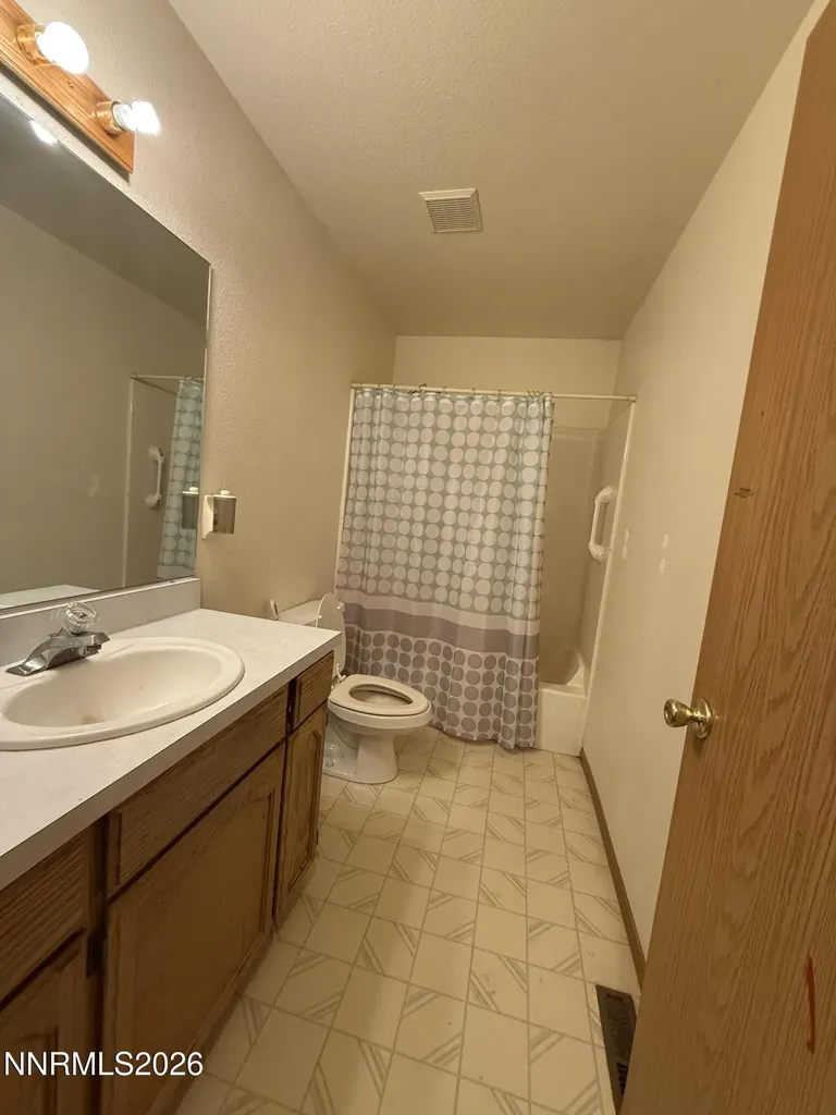 957 Ronald Fallon NV 89406