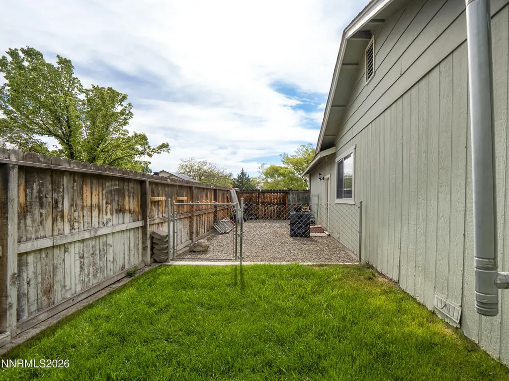 3239 Marla Winnemucca NV 89445