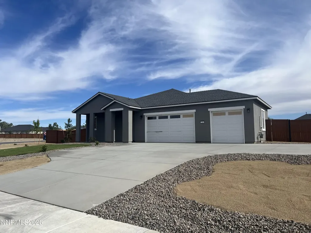 714 Rose Fernley NV 89408