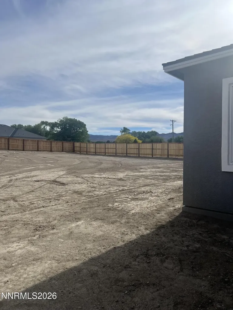 714 Rose Fernley NV 89408