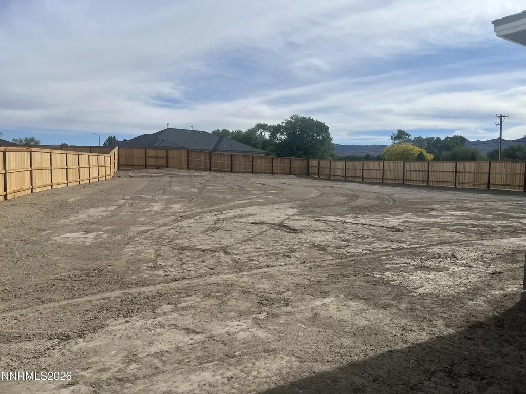 714 Rose Fernley NV 89408
