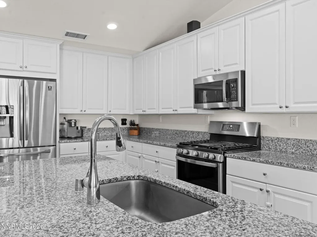 430 Sabino Canyon Dayton NV 89403
