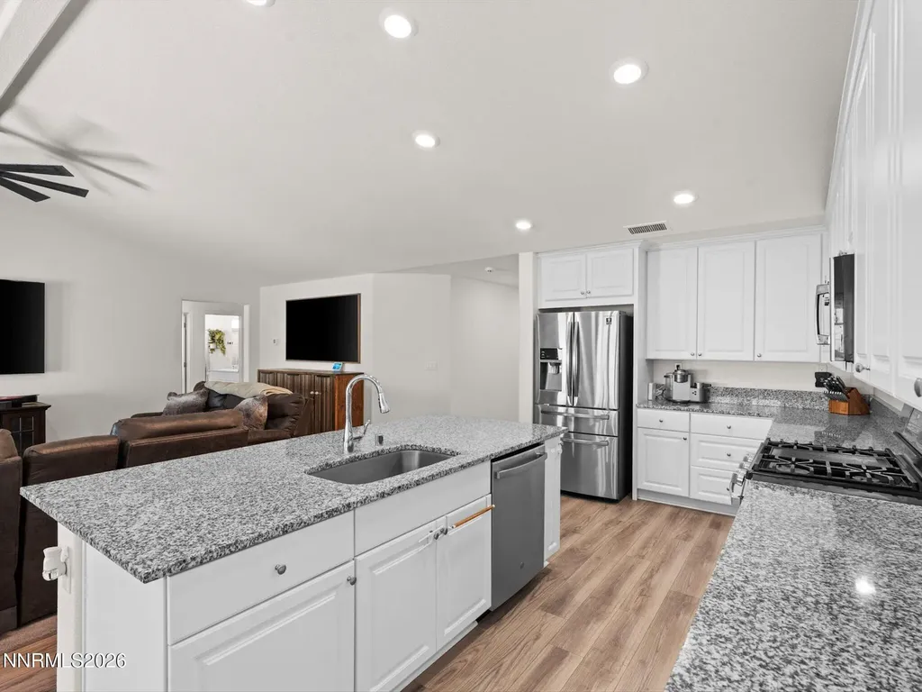 430 Sabino Canyon Dayton NV 89403