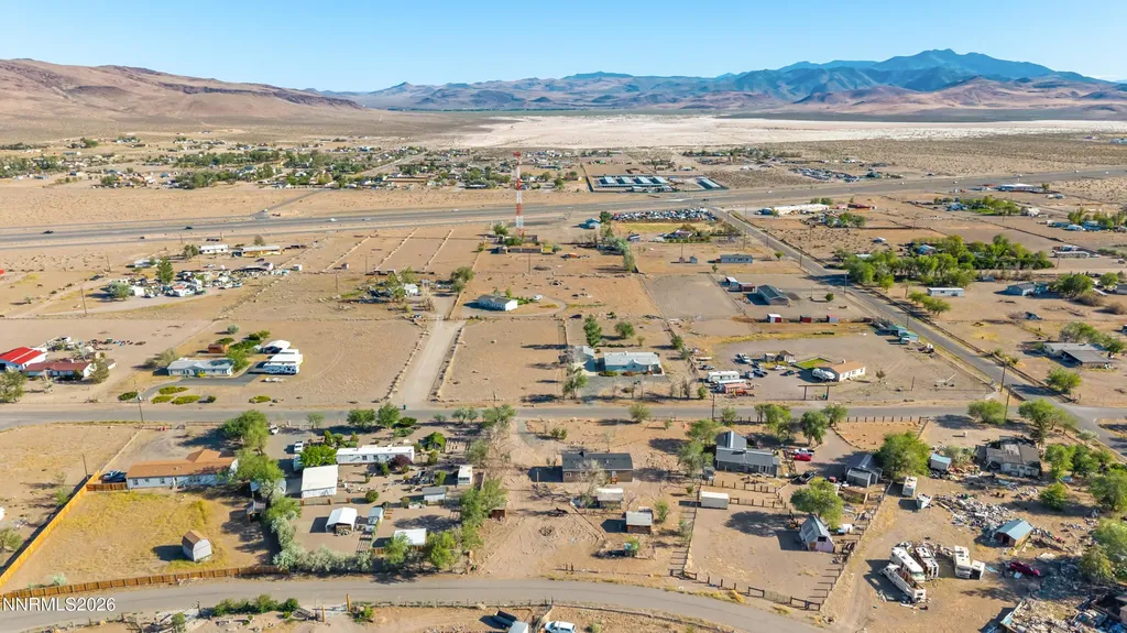 8705 Santa Fe Stagecoach NV 89429