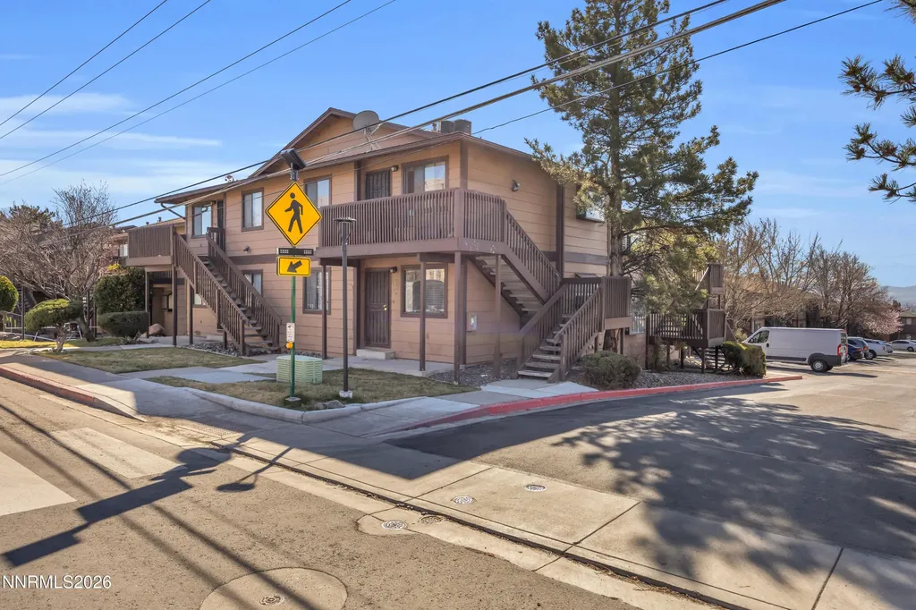 1401 Selmi Reno NV 89512