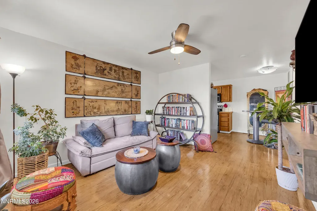 1401 Selmi Reno NV 89512