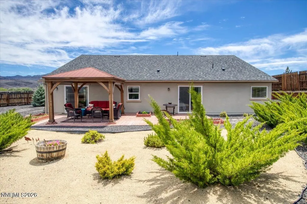 104 Bethpage Dayton NV 89403