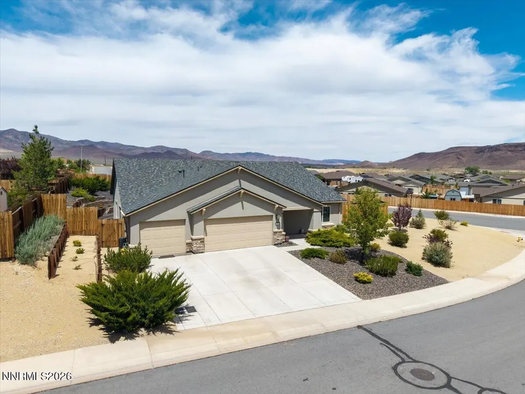 104 Bethpage Dayton NV 89403