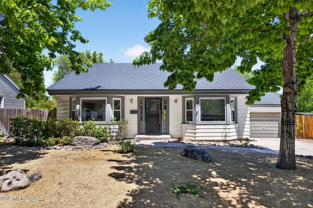17 Sunnyside Reno NV 89503