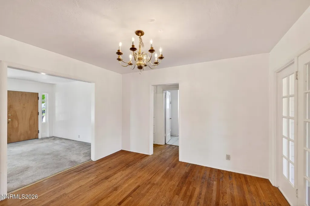 17 Sunnyside Reno NV 89503