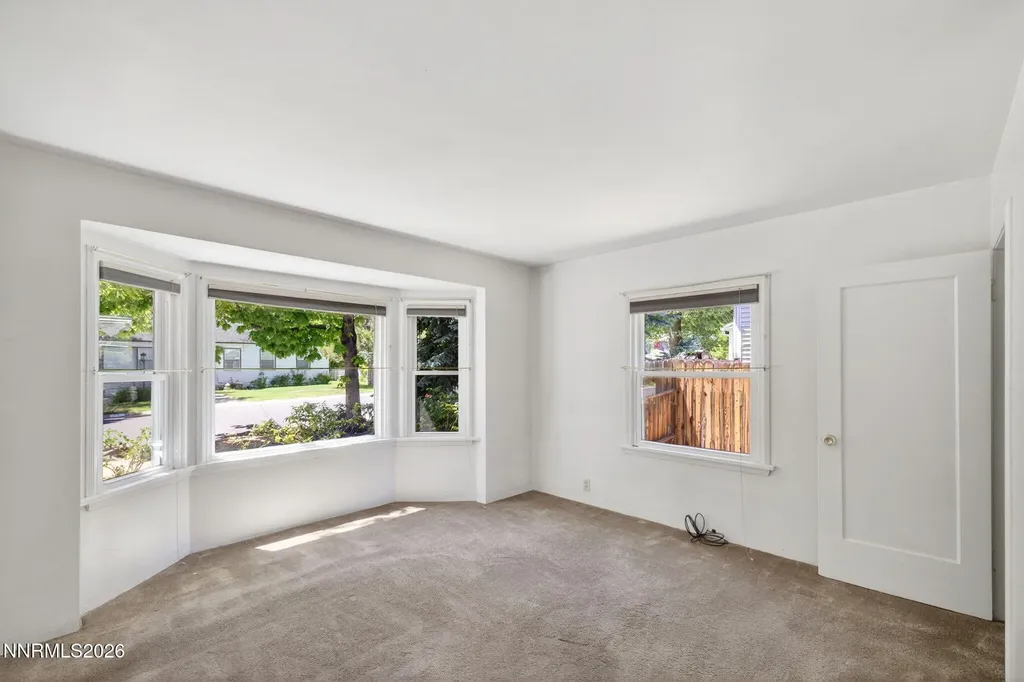17 Sunnyside Reno NV 89503