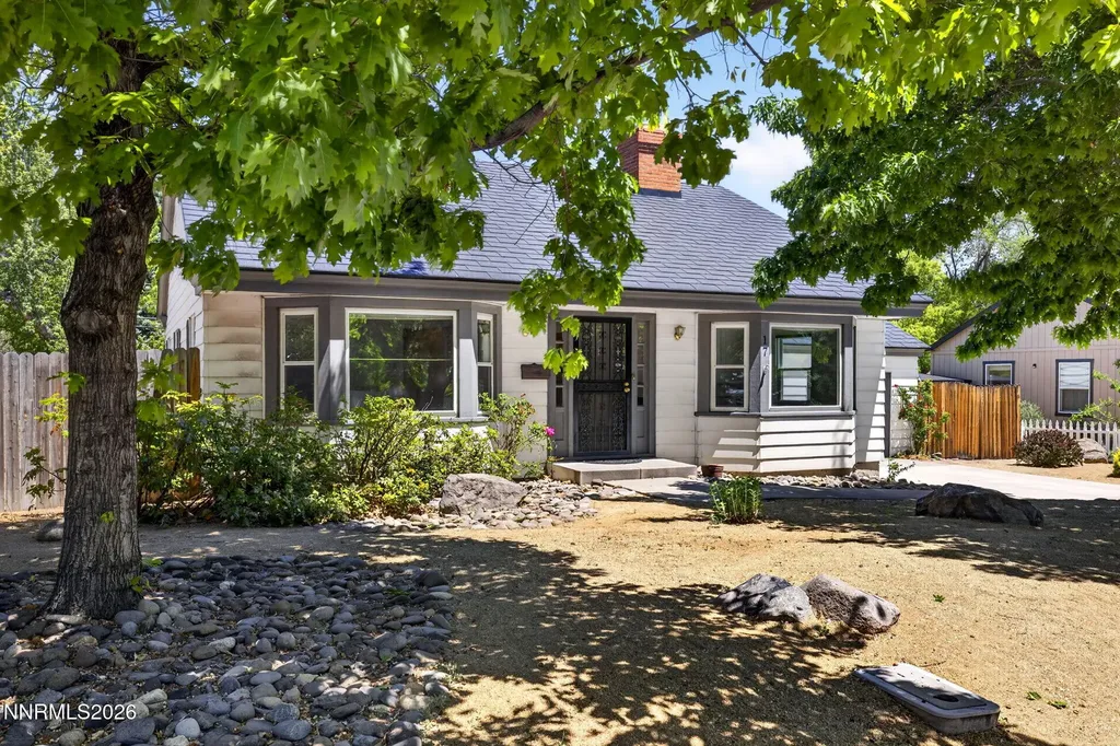 17 Sunnyside Reno NV 89503