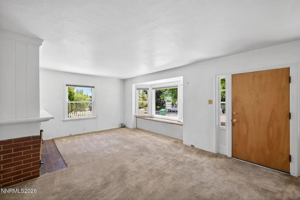17 Sunnyside Reno NV 89503