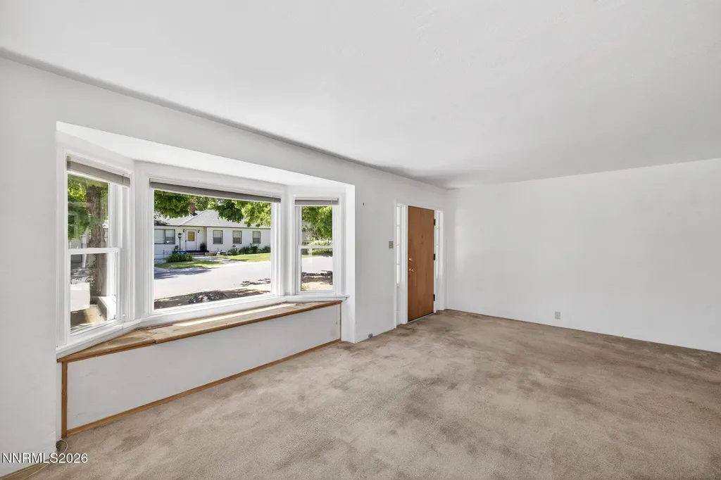 17 Sunnyside Reno NV 89503