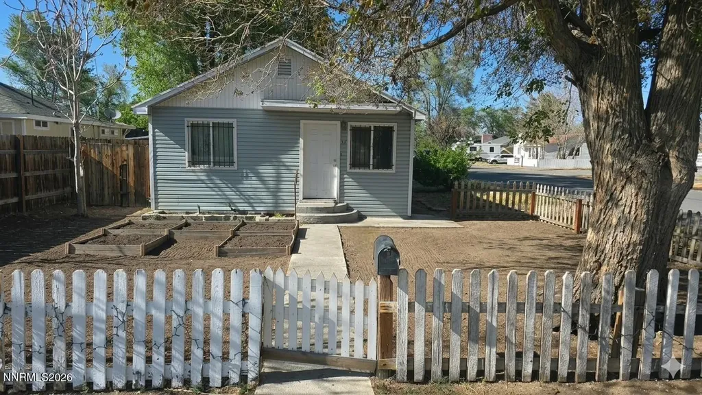 32 Bridge Yerington NV 89447
