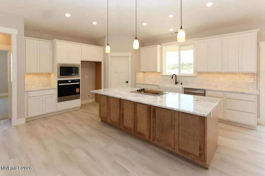 1840 Helman Gardnerville NV 89410