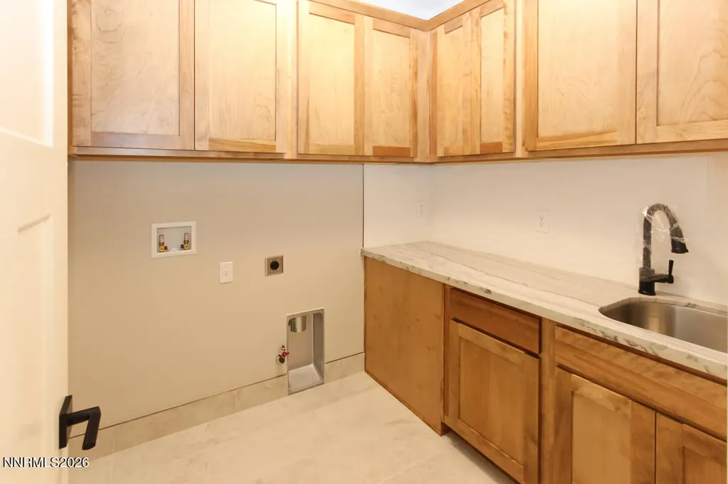 1840 Helman Gardnerville NV 89410