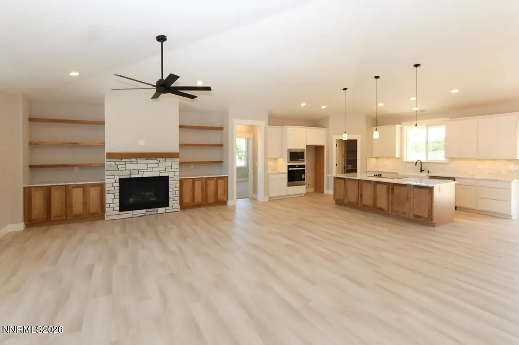 1840 Helman Gardnerville NV 89410