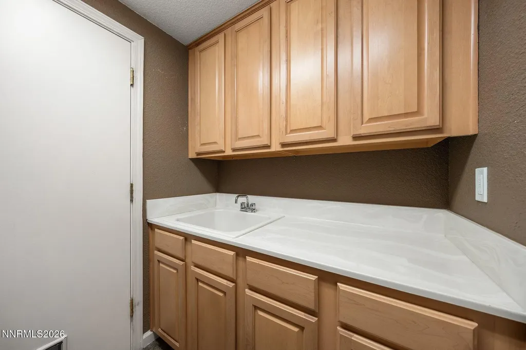 4620 Edmonton Reno NV 89511
