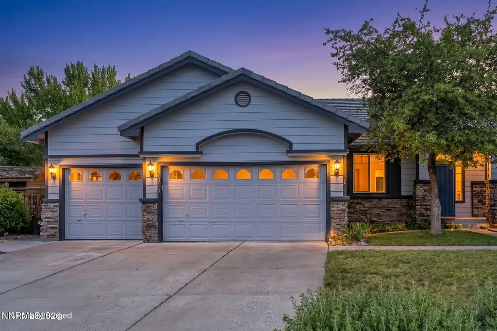7019 Whitemare Sparks NV 89436