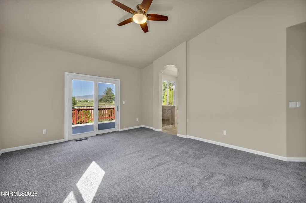 7019 Whitemare Sparks NV 89436