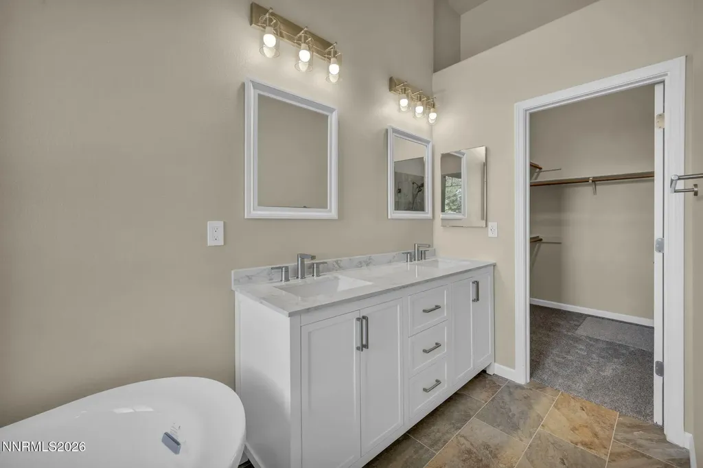 7019 Whitemare Sparks NV 89436