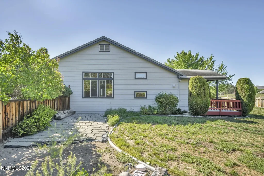 7019 Whitemare Sparks NV 89436