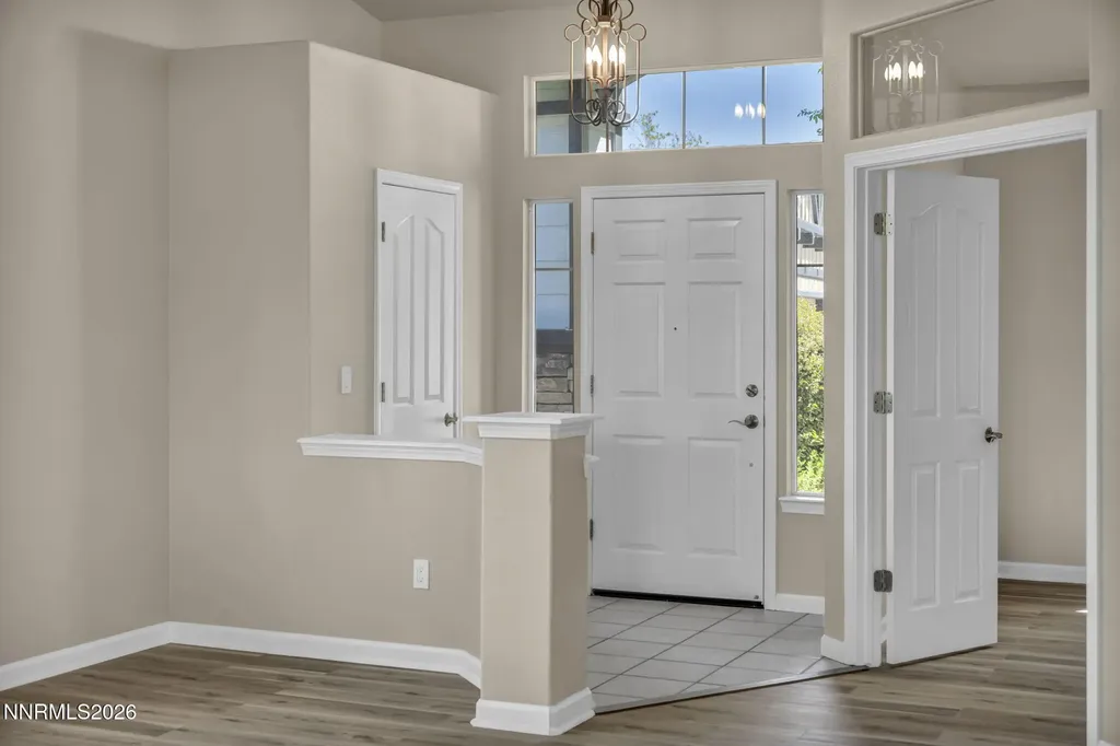 7019 Whitemare Sparks NV 89436