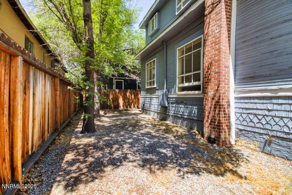 411 7th Reno NV 89512