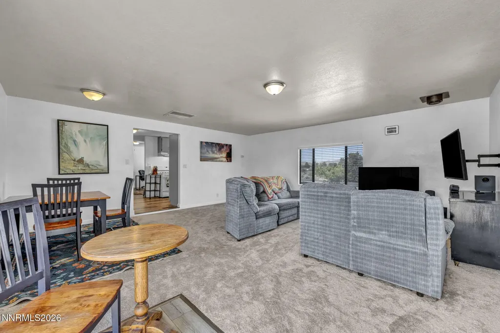 5550 Dolores Sparks NV 89436