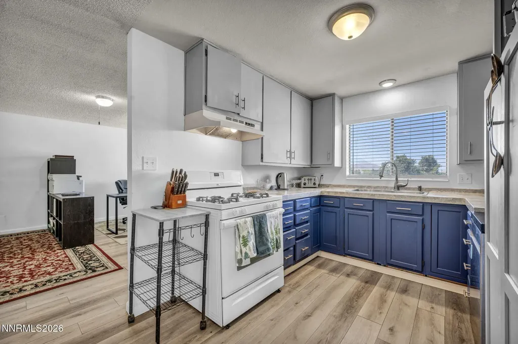 5550 Dolores Sparks NV 89436