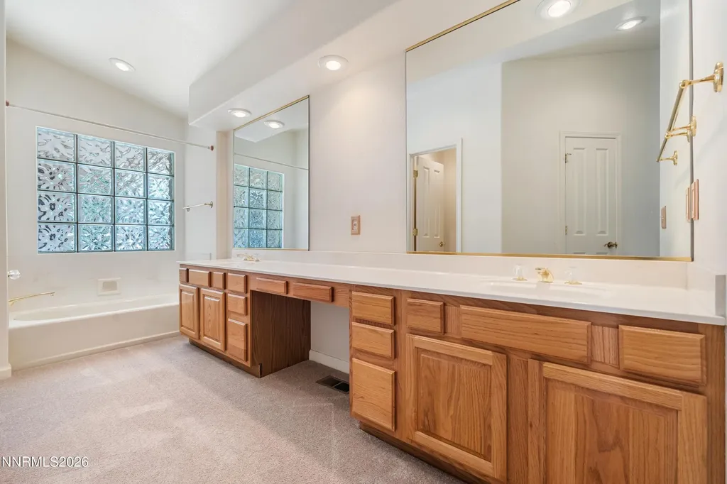 2520 Granite Springs Reno NV 89519