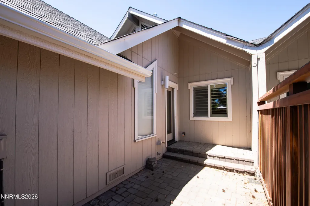 989 Aspen Grove Minden NV 89423