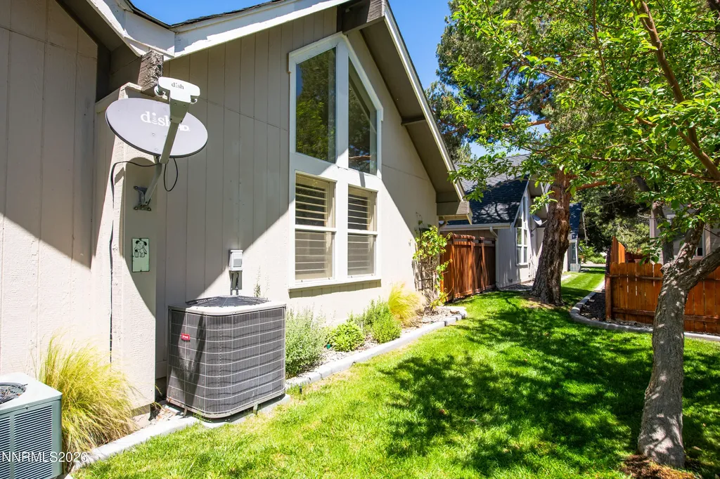 989 Aspen Grove Minden NV 89423