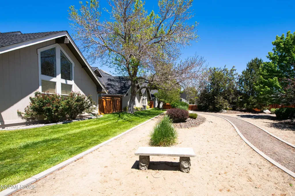 989 Aspen Grove Minden NV 89423