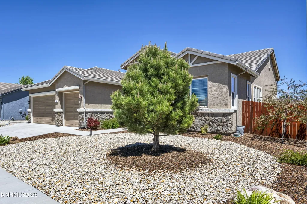 124 Maze Dayton NV 89403