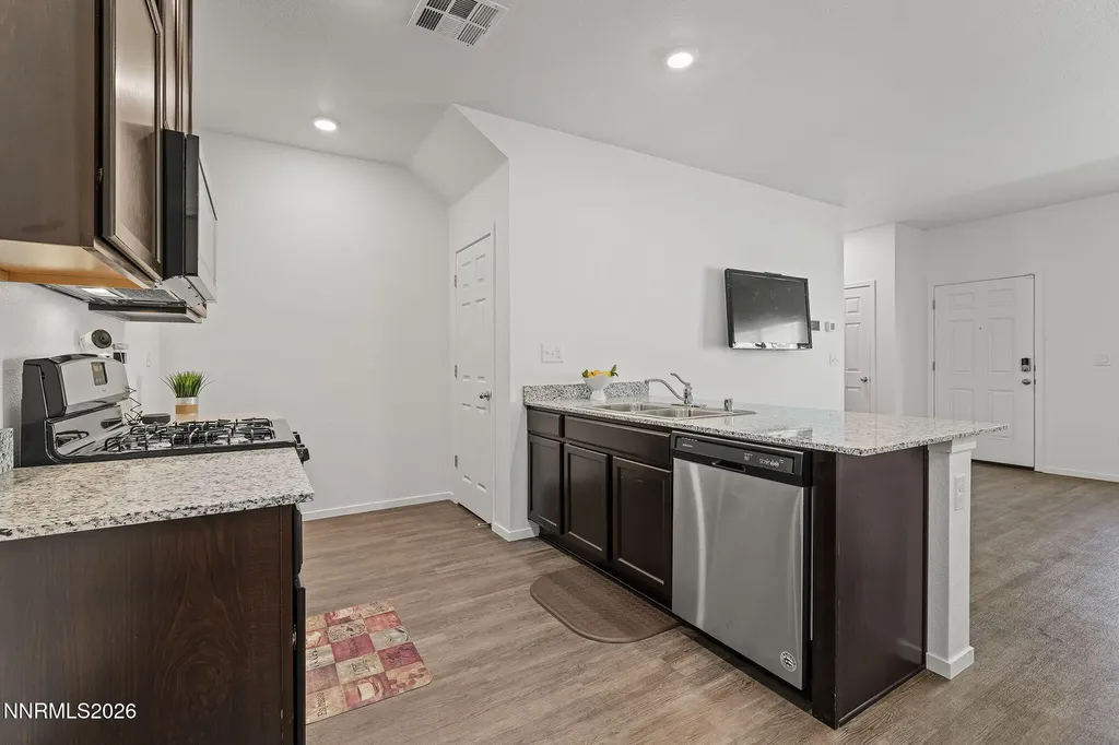 9819 Salty Dog Reno NV 89506